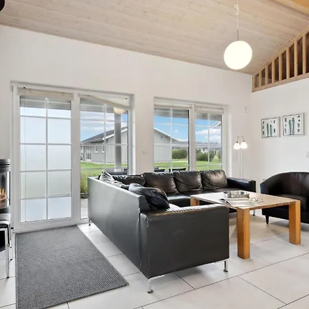 Semesterbostad Beautiful In With Kitchen *